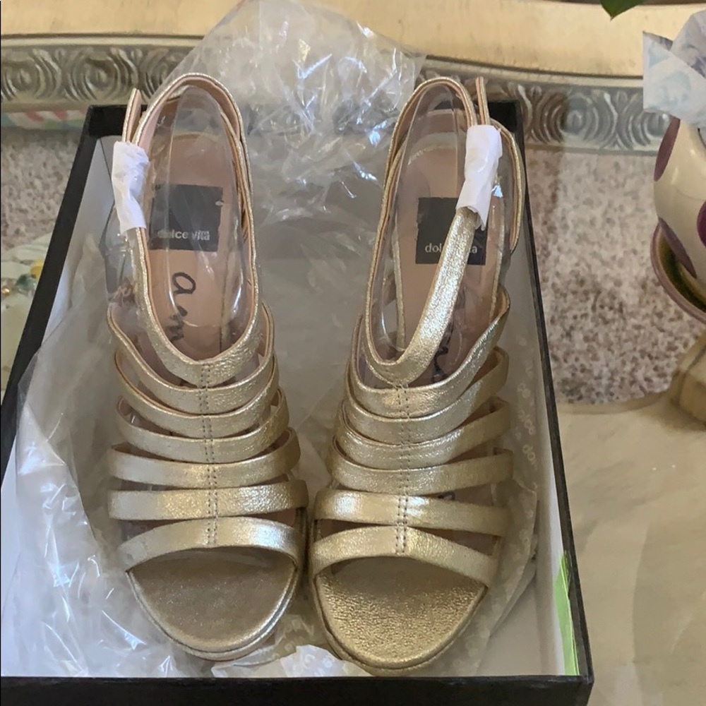 Dolce Vita women’s Riso Platinum leather shoes 7M